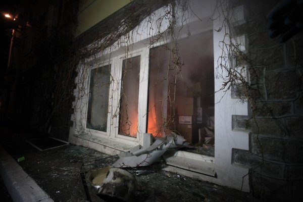 На месте погрома офиса Медведчука в Киеве
