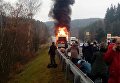 У границы с Чехией дотла сгорел автобус, перевозивший украинцев