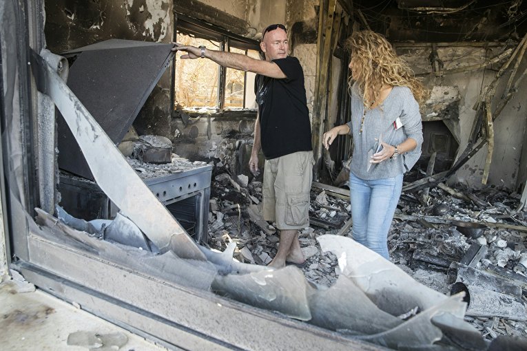 Масштабный пожар в крупной израильском городе Зихрон-Яаков, жителей эвакуировали.