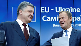 Петр Порошенко и Дональд Туск на саммите Украина-ЕС в Брюсселе