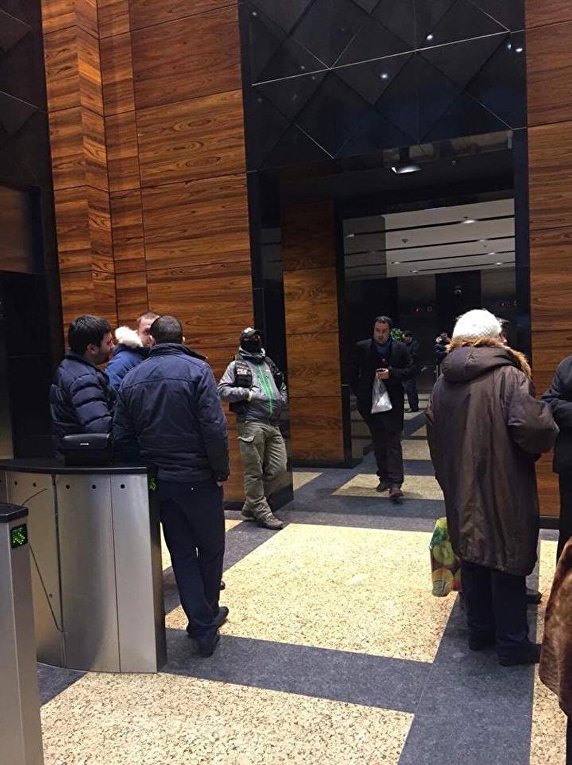 СБУ заблокировала вход в киевский бизнес-центр Гулливер утром 25 ноября