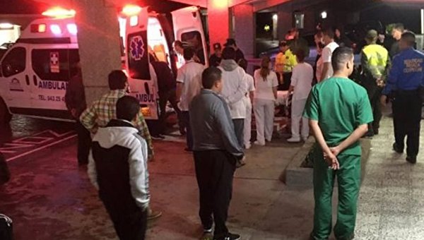 Авиакатастрофа в Колумбии. Скорая помощь госпитализирует выживших