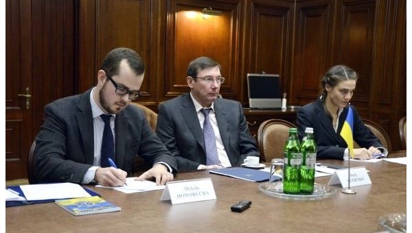 Луценко обсудил реформирование ГПУ с послом Германии
