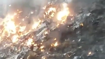 Авиакатастрофа в Пакистане: первые кадры с места ЧП. Видео