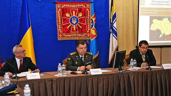 Министр обороны Украины Степан Полторак на встрече с представителями военно-дипломатического корпуса, международных организаций, аккредитованных в Украине.