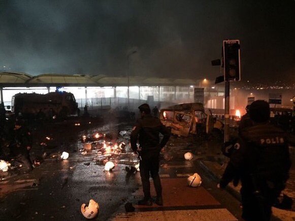 Теракт возле стадиона в центре Стамбула