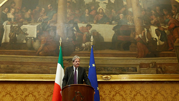 Паоло Джентилони, занимавший с октября 2014 года должность главы МИД Италии, получил от президента страны Серджо Маттареллы мандат на формирование нового правительства.