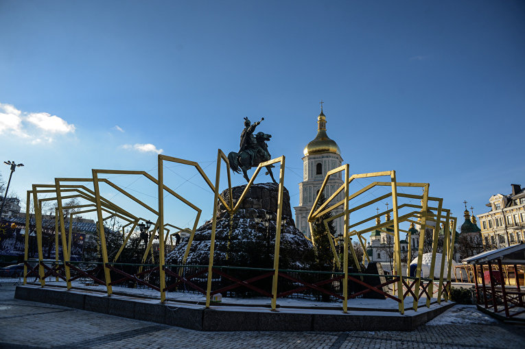 Киев готовится к Новому году