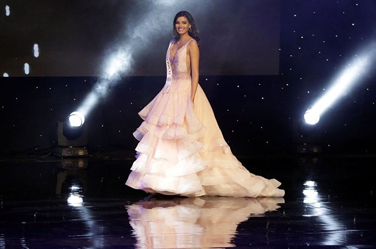 Мисс Пуэрто-Рико - 2016 Стефани дель Валле на конкурсе Мисс Мира - 2016