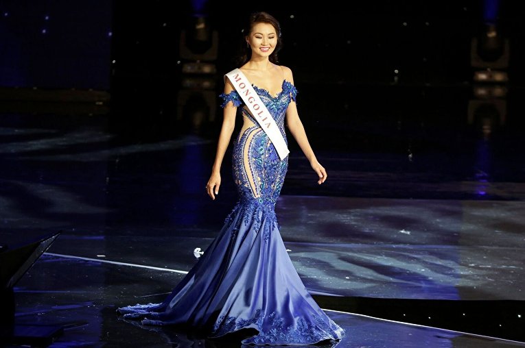 Мисс Монголия - 2016 Баярцэцэг Алтангэрэл на конкурсе Мисс Мира - 2016