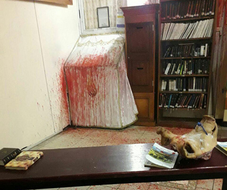 В Умани осквернили синагогу на могиле Раби Нахмана