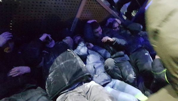 Снос МАФов на Ревуцкого в Киеве. Активисты задержали титушек
