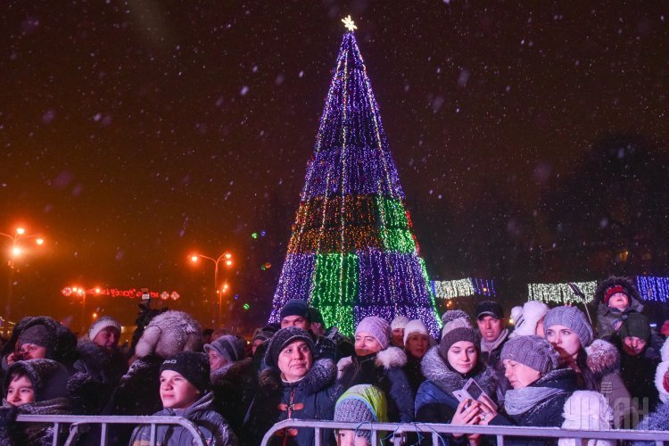Новогодняя елка в Запорожье