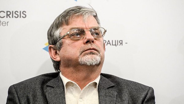 Директор социологической службы Украинский барометр Виктор Небоженко