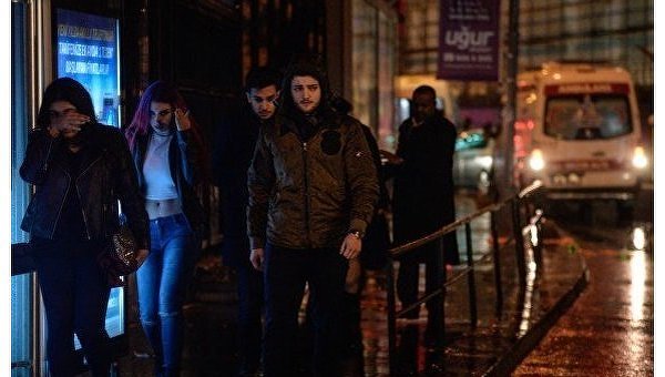 Полиция оцепила клуб в Стамбуле после нападения