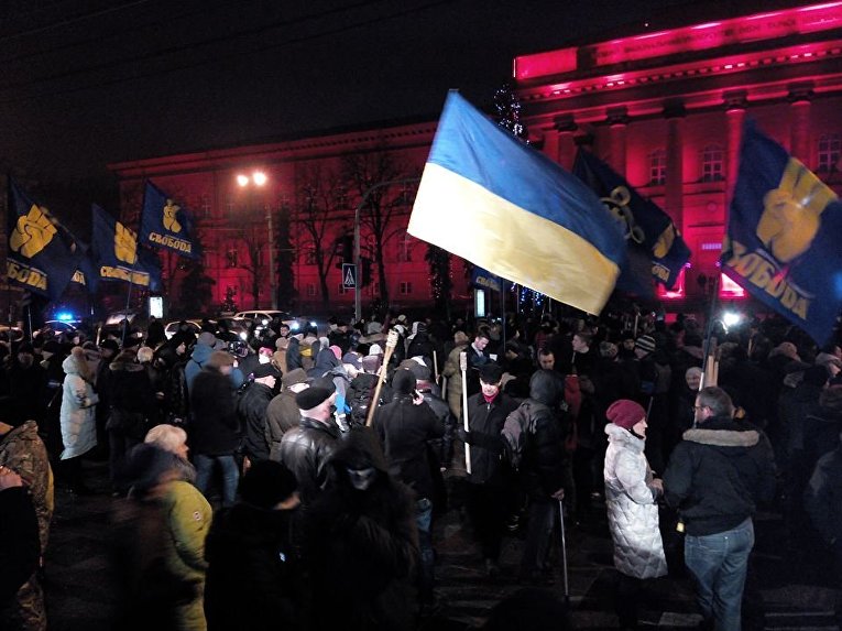 Факельное шествие в честь дня рождения Бандеры в Киеве