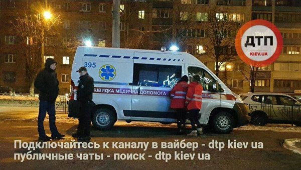 Скорая помощь на улице Народного ополчения в Киеве