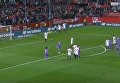Роналду бросил мячом в полузащитника Севильи. Видео