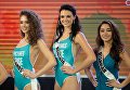 Участницы конкурса Мисс Вселенная принимают участие в дефиле купальников