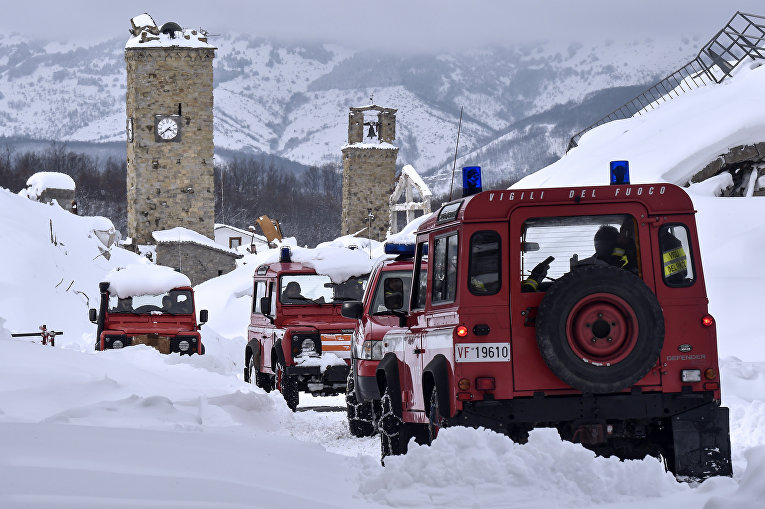 Италия: землетрясение и сход лавины