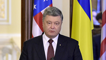 Президент Украины Петр Порошенко во время пресс-конференции в Киеве. Архивное фото