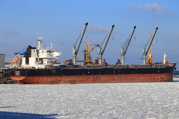 Замерзший порт Одессы