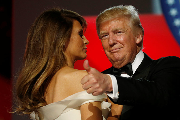 Танец Дональда Трампа и его супруги Мелании на балу в честь инаугурации, 20 января 2017 года
