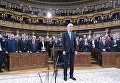Бывший лидер партии Зеленых, 73-летний экономист на пенсии Александр Ван дер Беллен официально стал девятым президентом Австрии. Церемония инаугурции.
