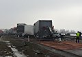 Принцип домино - из-за сильного тумана в Польше столкнулось около сотни машин