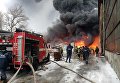 В Киеве загорелся судостроительно-судоремонтный завод