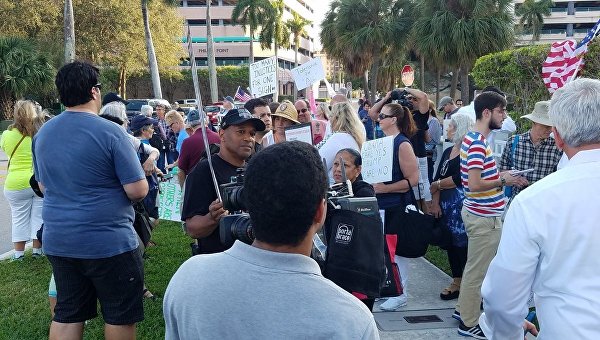 Протест против закона Трампа во Флориде
