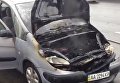 Самовозгорание автомобиля на Петровке в Киеве