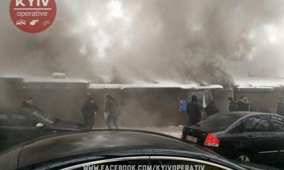 В Киеве произошел пожар на радиорынке