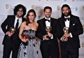 Британский режиссер иранского происхождения Бабак Анвари и продюсеры Эмили Лео, Оливер Роскилл и Лукан Tох получили награды за лучший дебют фильм В тени.