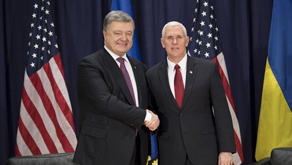 Петр Порошенко и вице-президент США Майк Пенс