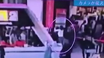 Кадры нападения на Ким Чен Нама в аэропорту Куала-Лумпура. Видео