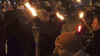 Факельное шествие на Майдане Незалежности в память Героев Небесной сотни. Видео