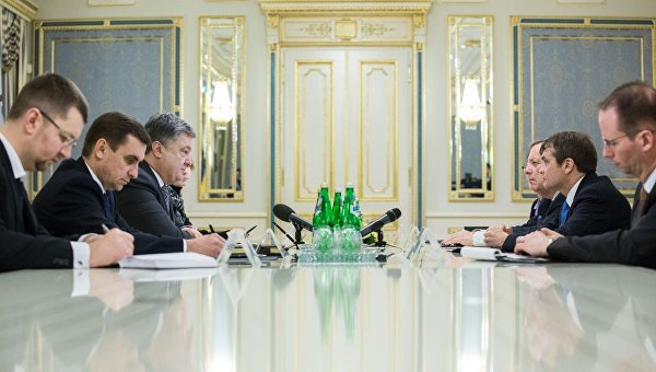 Порошенко провел встречу с представителями Сената и Конгресса США