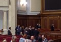 Виталий Кличко в Верховной Раде во время голосования по налоговой милиции