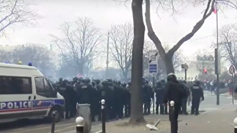 Беспорядки в Париже в ходе протестов против полицейского насилия