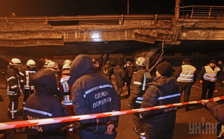 Обрушение моста в Киеве