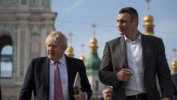 Министр иностранных дел Великобритании Борис Джонсон и мэр Киева Виталий Кличко