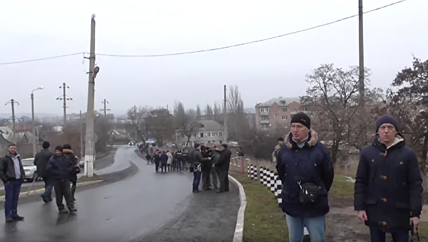 Митинг против блокады Донбасса в Авдеевке