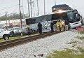 Столкновение поезда и автобуса в американском штате Миссисипи