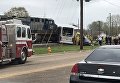 Смертельное столкновение поезда с автобусом в американском штате Миссисипи