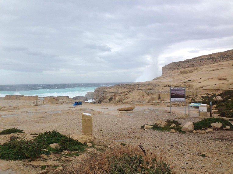 На Мальте обрушилась знаменитая скала Лазурное окно