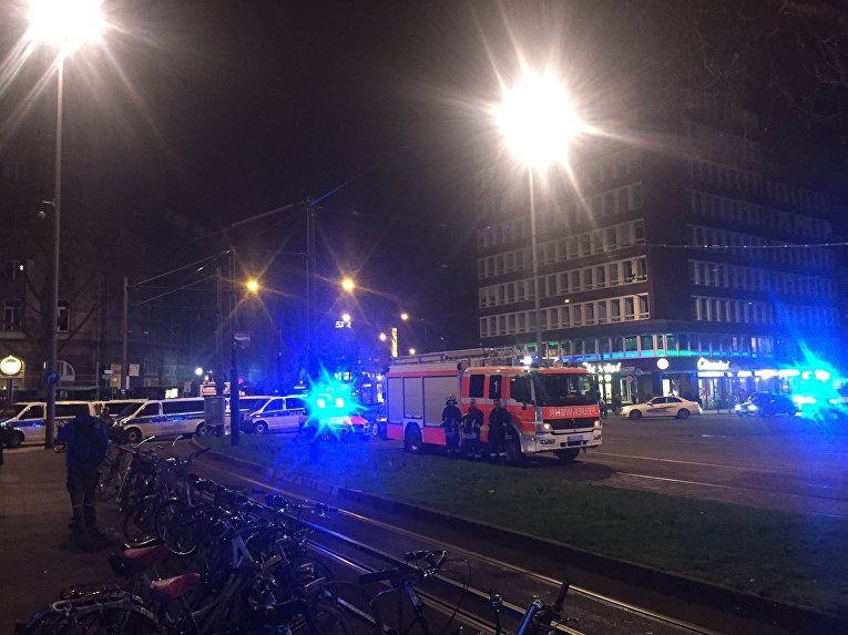 Нападение на вокзале в Дюссельдорфе. Эвакуация раненых