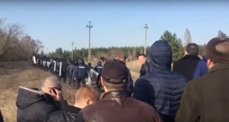 Участники блокады Донбасса в Купянске