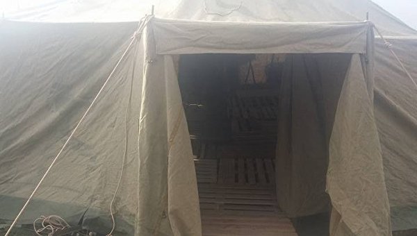 Палатка полицейского спецназа на месте разгона участников блокады в Кривом Торце