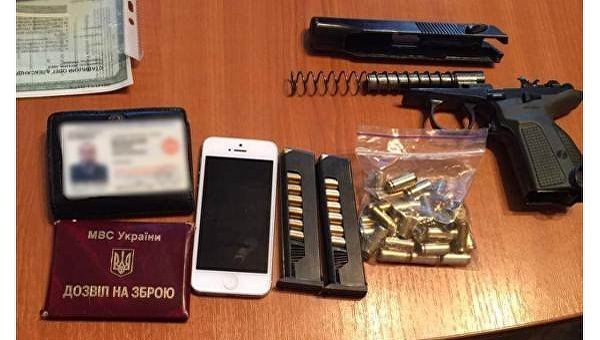 В Киевской области задержана группа полицейских, торговавшая оружием